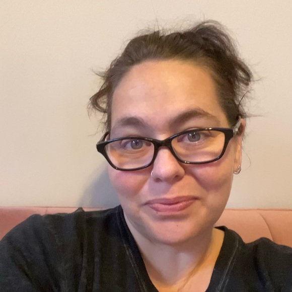 Meet your Posher, Florence - Picture 1 of 1